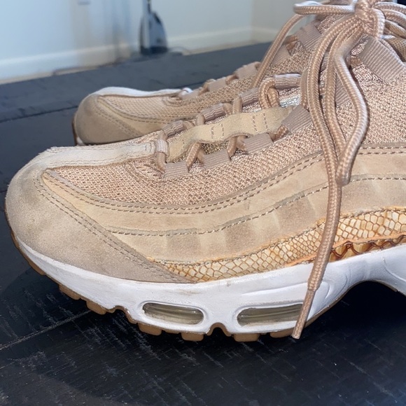 Nike Air Max 95 PRM SE Vechetta Tan Sneakers - Picture 9 of 12